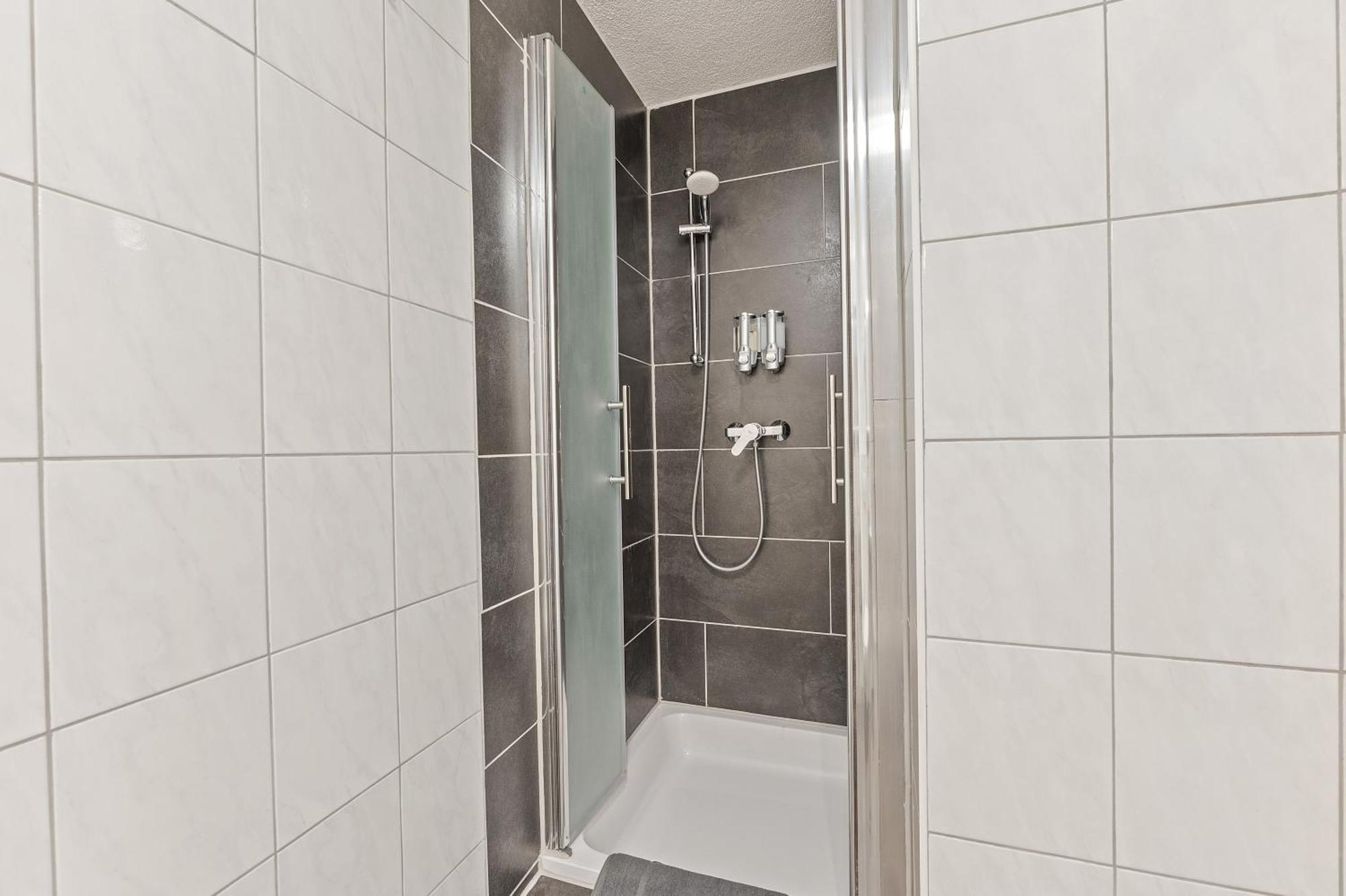 Businesshotel Lemon Suites Self Check-In Messe Airport Mit Kueche - Monteure Willkommen Neuhausen auf den Fildern Bilik gambar