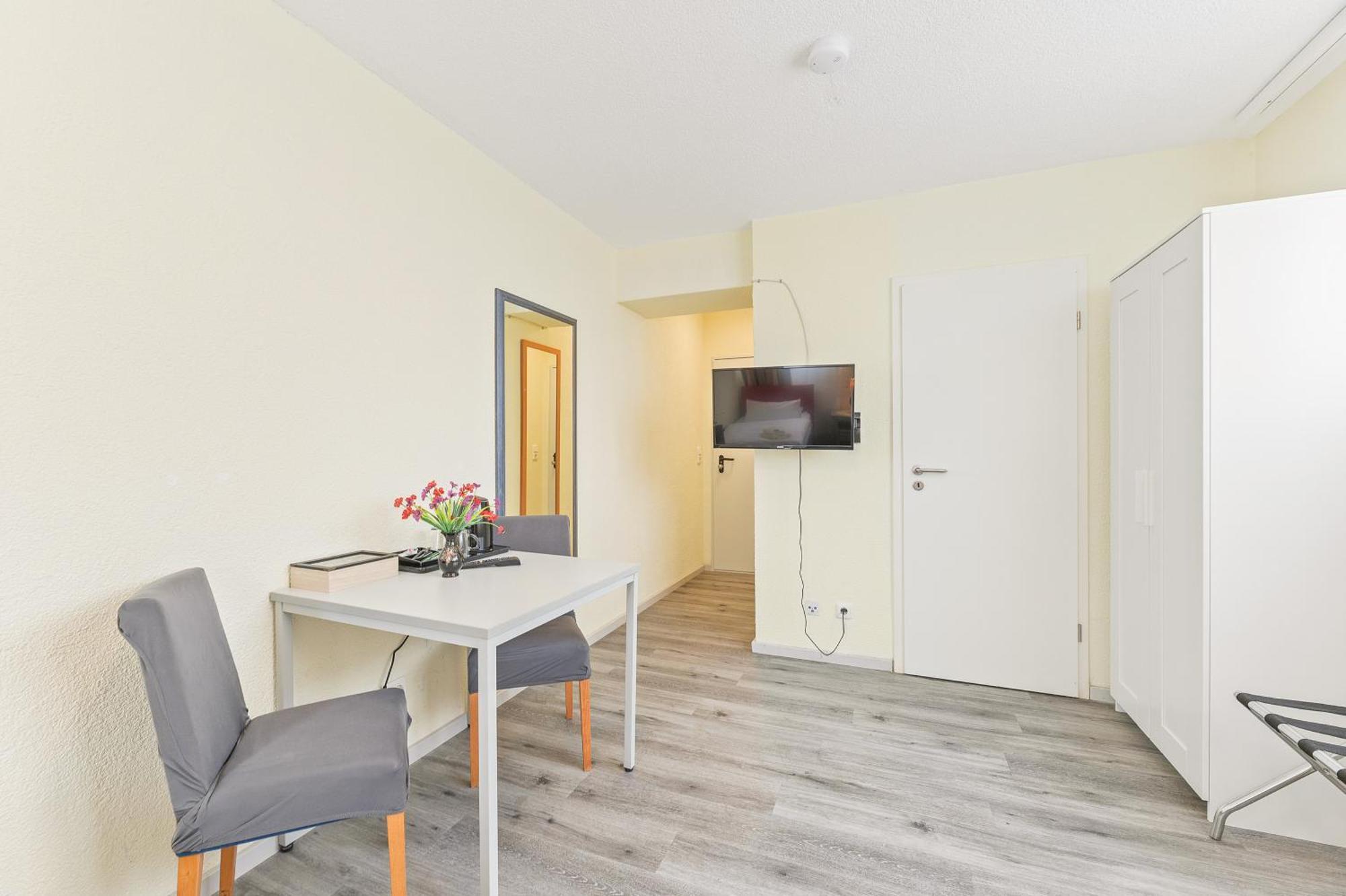 Businesshotel Lemon Suites Self Check-In Messe Airport Mit Kueche - Monteure Willkommen Neuhausen auf den Fildern Bilik gambar